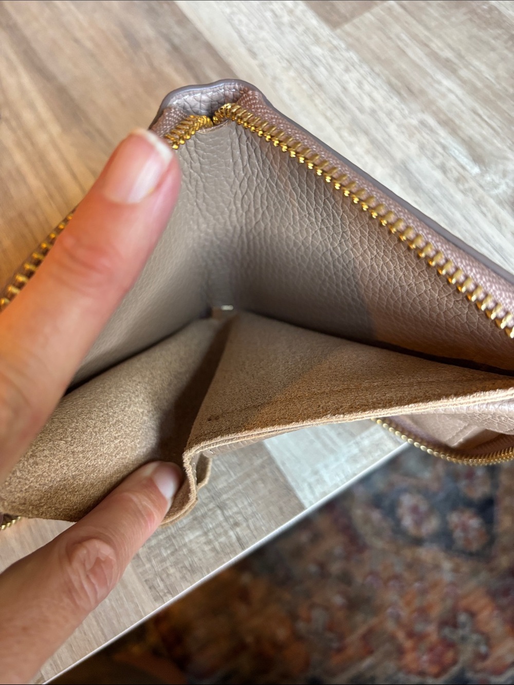 Cuyana Leather Zip Wallet Blush - Picture 5 of 5